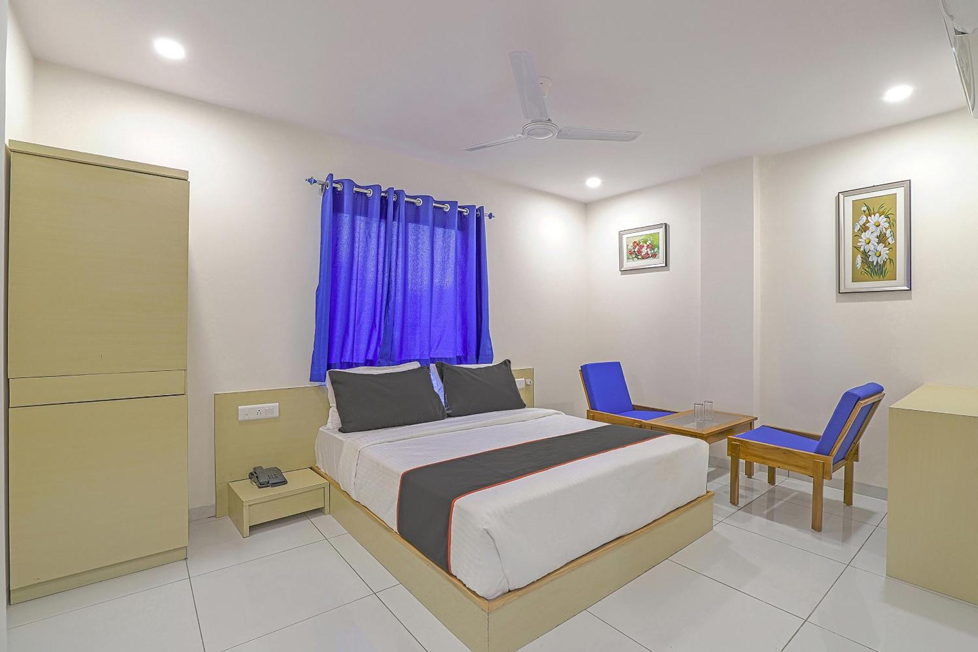 Hotel O La Veera Ahmedabad Exterior photo