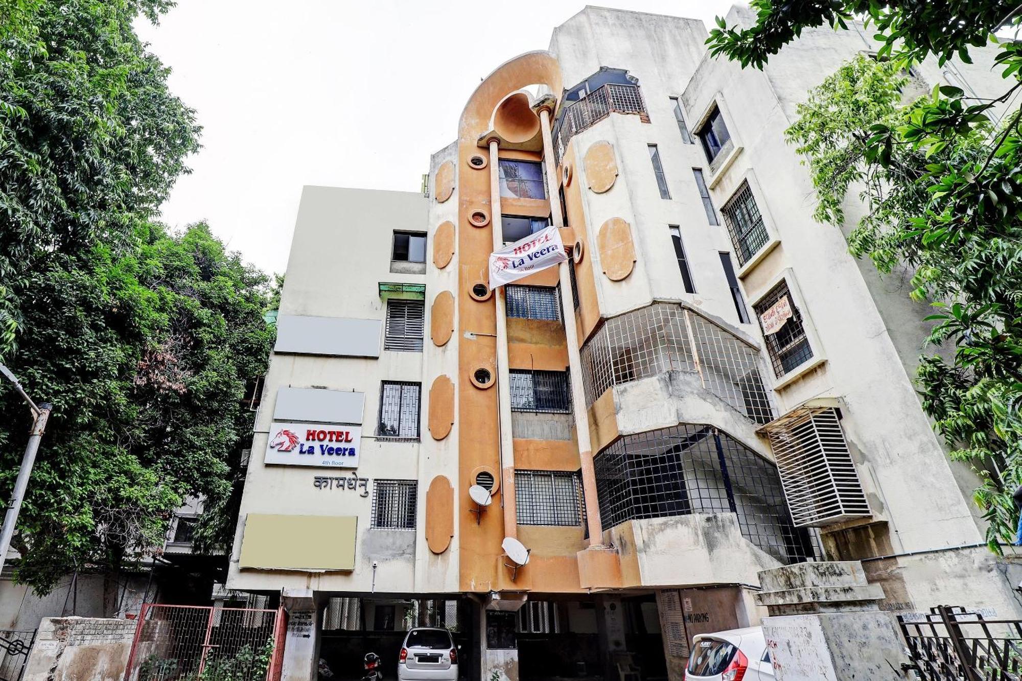 Hotel O La Veera Ahmedabad Exterior photo